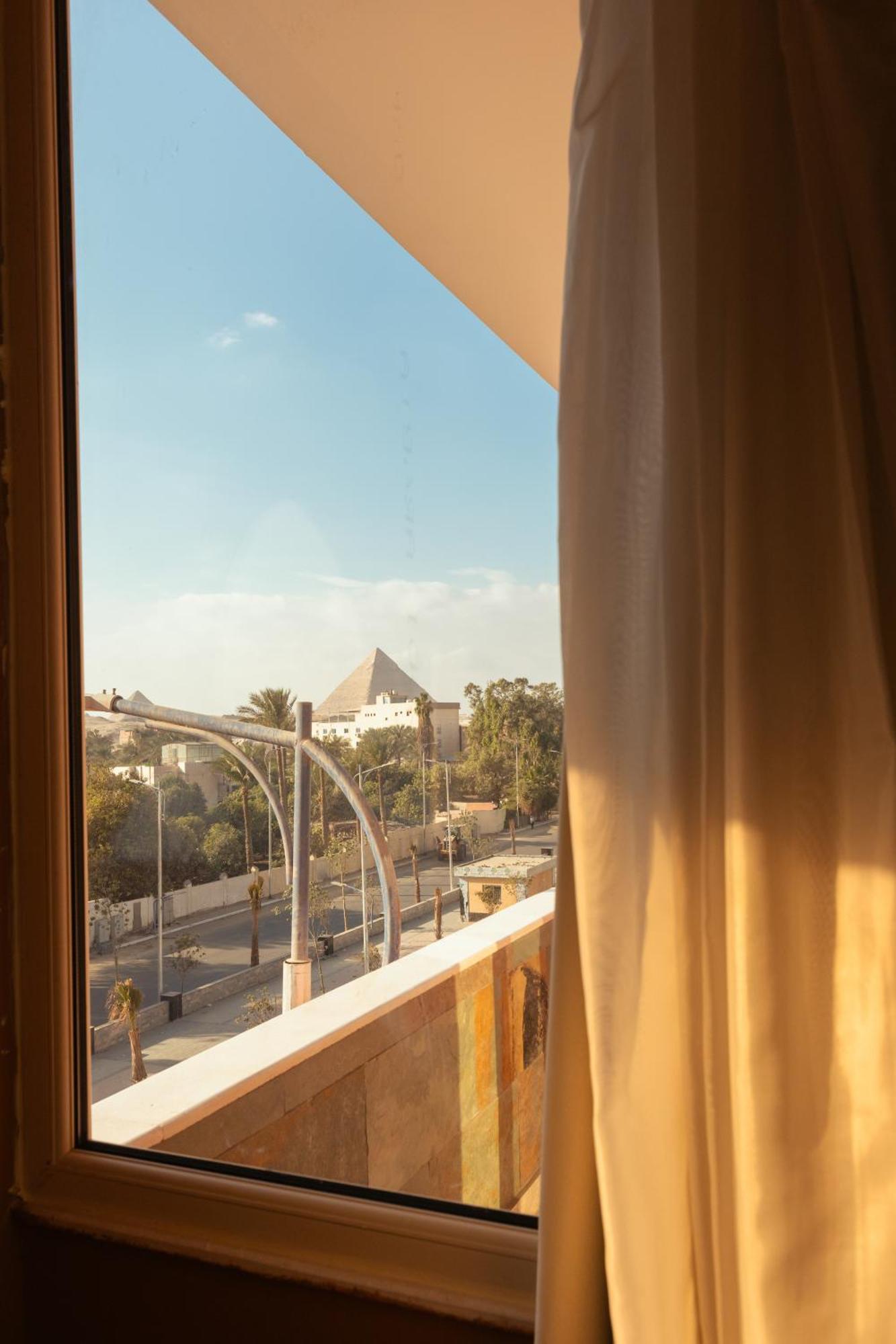 Kafret el-Gabal Almas Pyramids Hotel מראה חיצוני תמונה